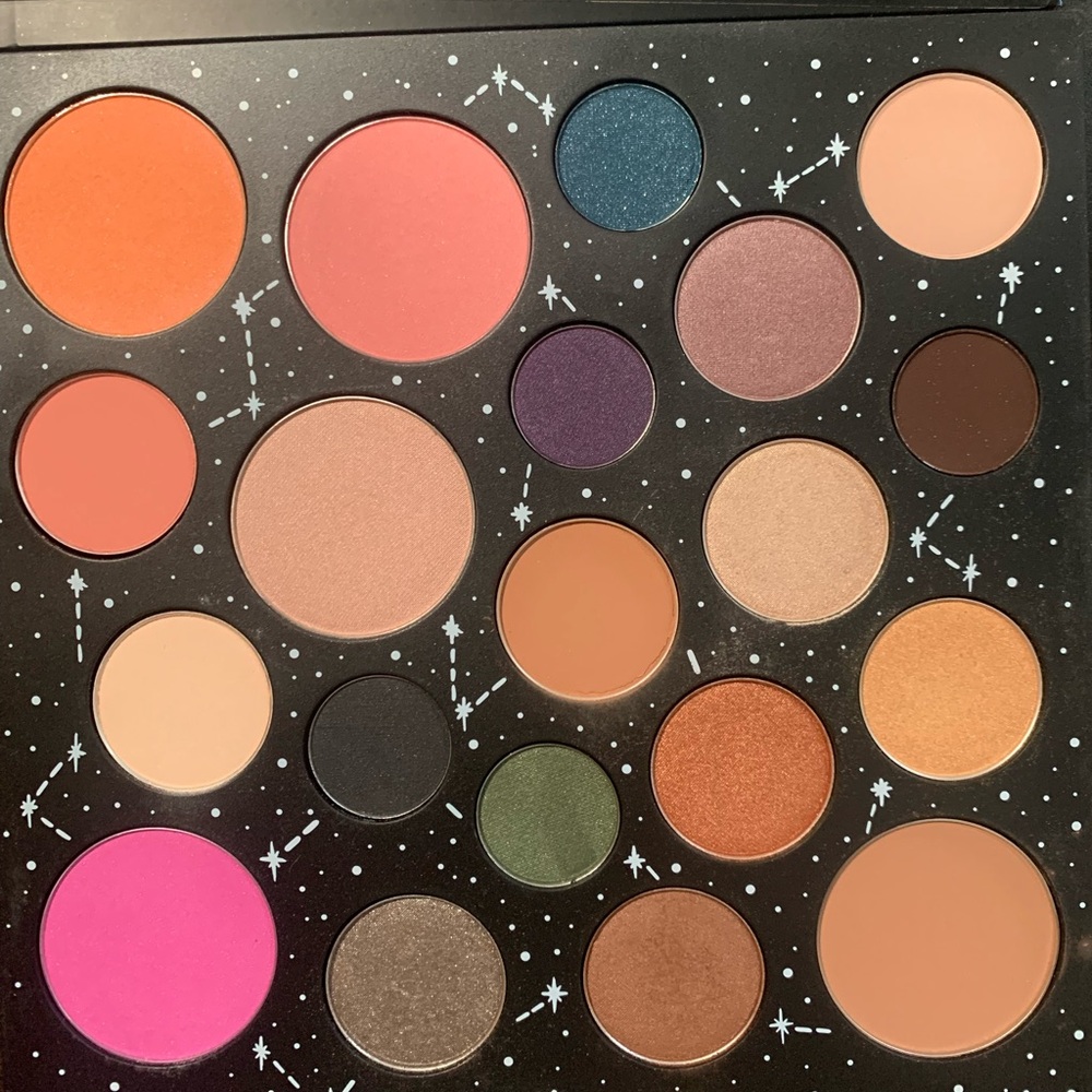 ✨ Host Pick ✨ Smashbox eyeshadow palette